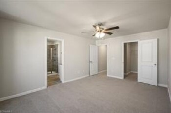 Building Photo - 1694 Hallview Ct