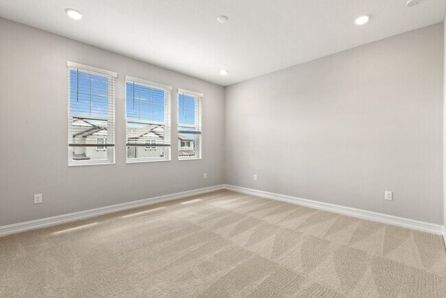 Building Photo - 4619 Almada Ln