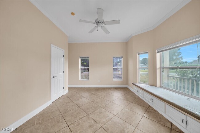 Building Photo - 2015 SE 12th St