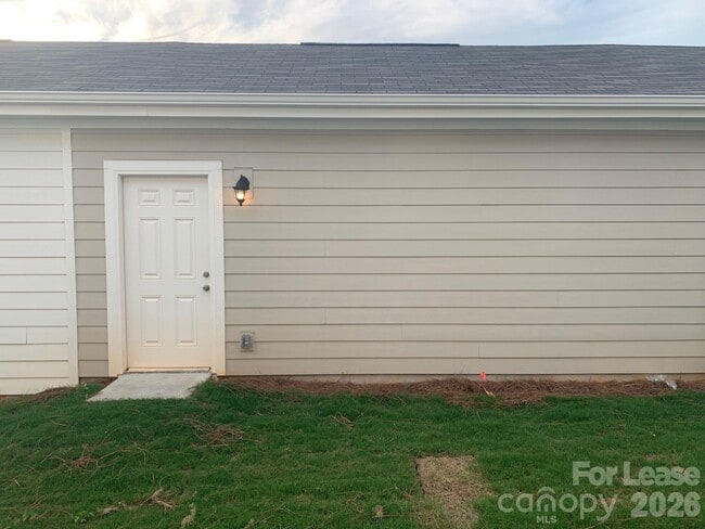 Building Photo - 446 Sagecroft Ln