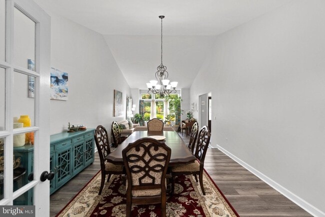 Building Photo - 6874 Caravan Ct