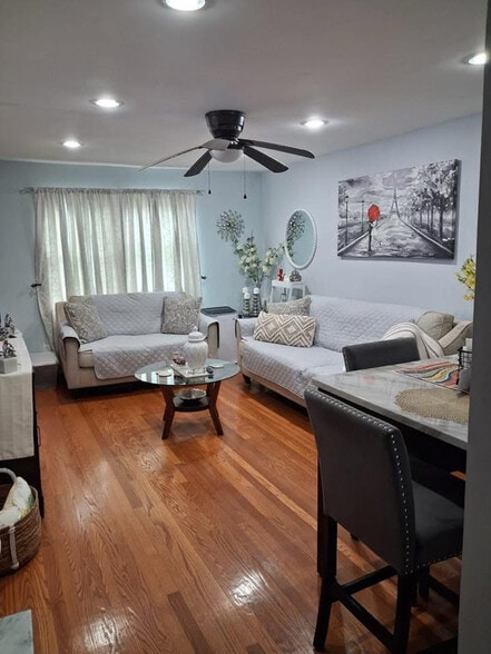 Primary Photo - 3 Hermann St