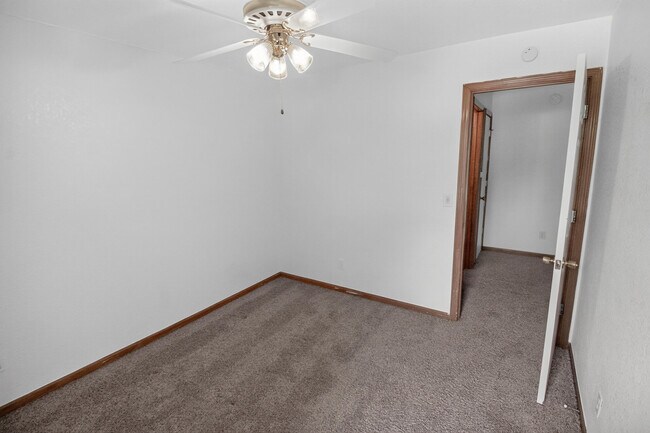 Building Photo - 5342 Godas Cir