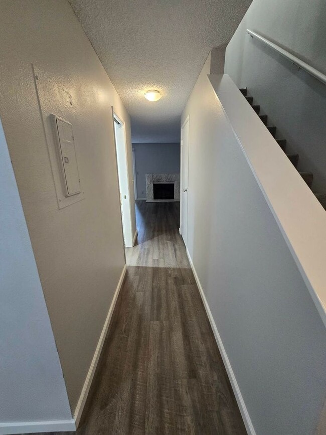 Building Photo - Stockard-9415