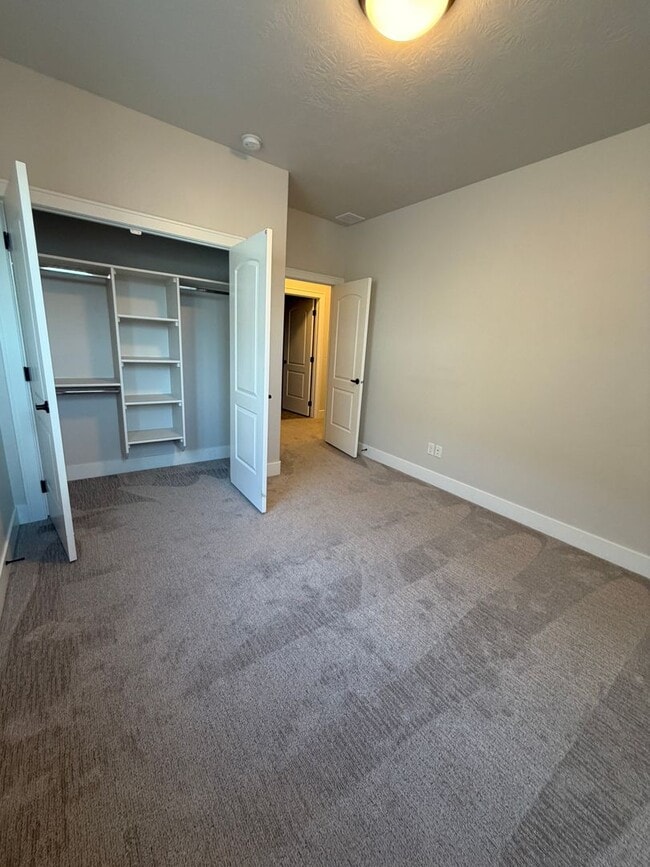 Building Photo - South Meridian Beautiful 4-Bedroom Home with a 3-Car Garage