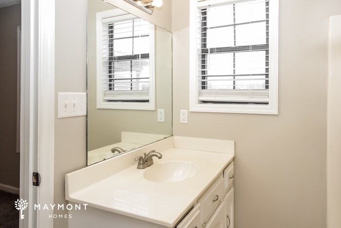 Building Photo - 29944 Little Creek Rd