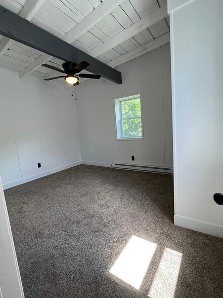 bedroom 2 - 206 S Chestnut St