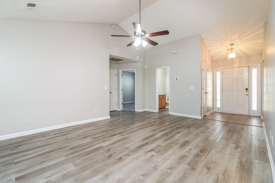 Building Photo - 75 Pooles Bend Ct