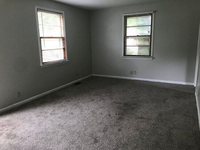 Building Photo - 1662 Vista Ln