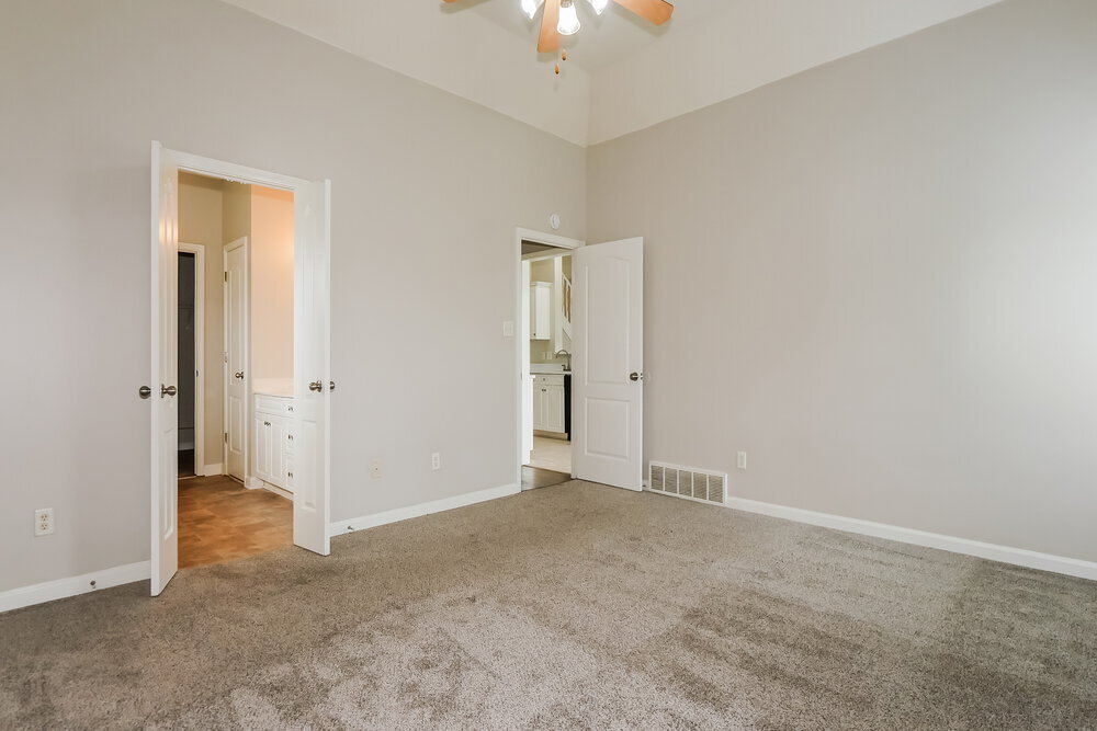 Building Photo - 10076 Sutton Ridge Ln