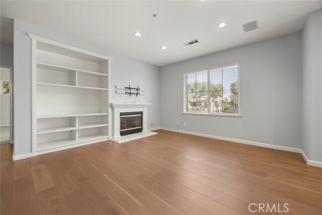 Building Photo - 72 Salton