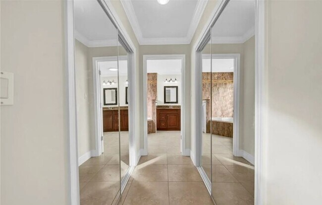 Building Photo - Stunning 3-Bedroom, 2-Bath Estate Home in ...