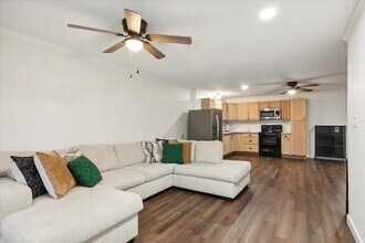 Building Photo - 1300 Kansas Ave S