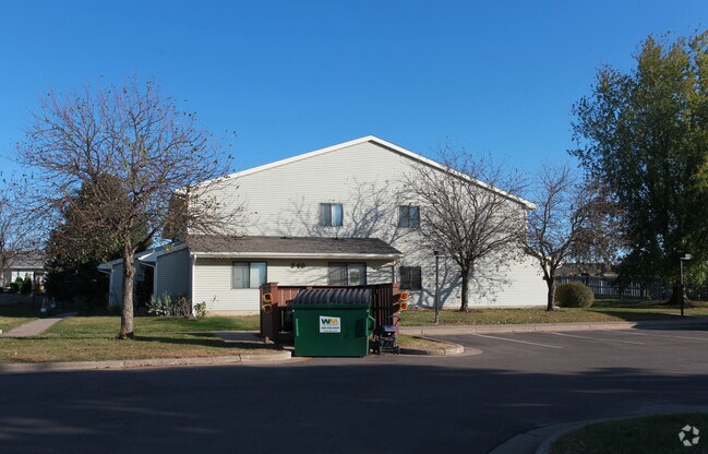 Building Photo - Meadowcrest Apartments