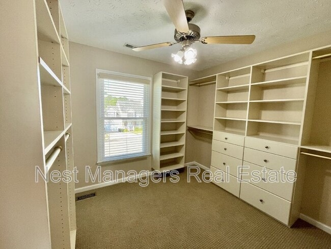 Building Photo - 127 Kristin Ave