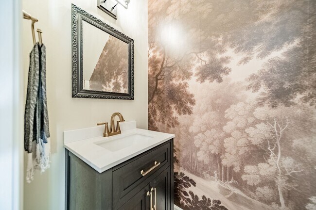Building Photo - UPGRADES! Two Bedroom Townhouse - Six Mont...