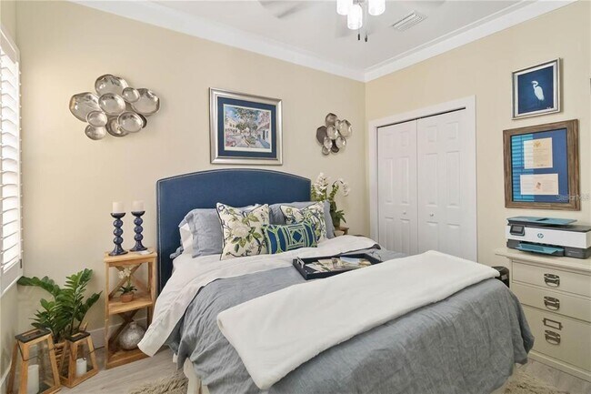 Building Photo - 7242 Hamilton Rd