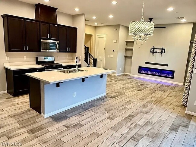 Building Photo - 5707 Garriga Dr