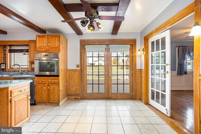 Building Photo - 417 Kemper Rd