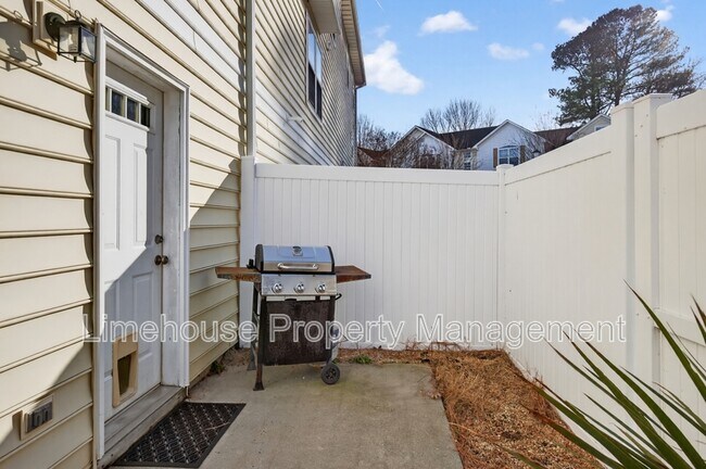 Building Photo - 5504 Taylors Walke Ln