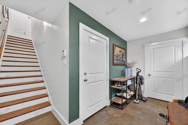 Building Photo - 5618 Lindell Ave