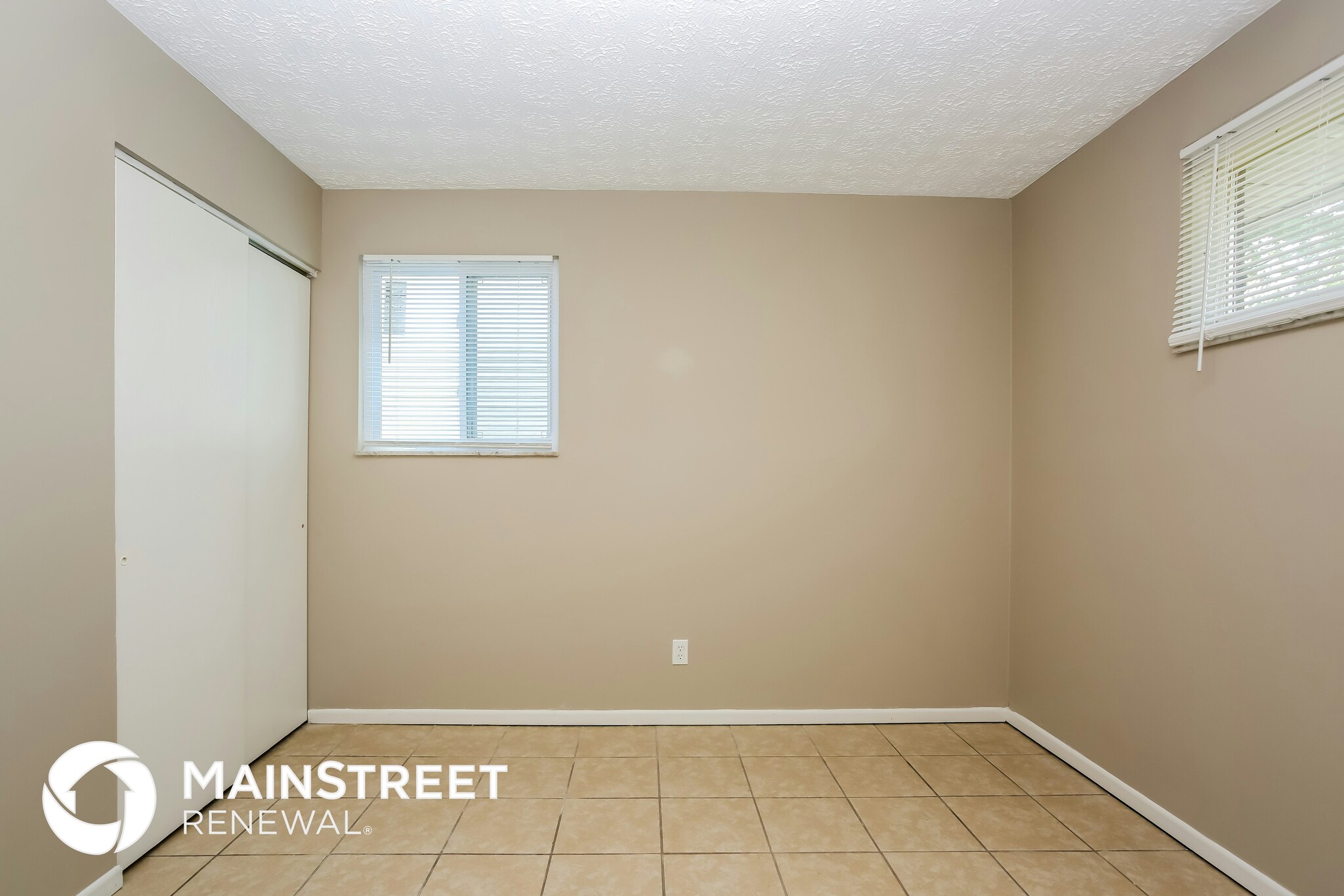 Building Photo - 1305 Coburg Rd