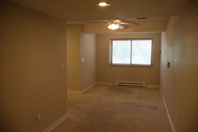 Building Photo - Beautiful 4 Bedroom Fort Collins Home