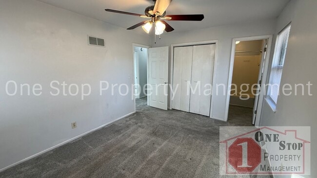 Building Photo - Charming 3-bedroom, 2-bathroom home in Blue Springs