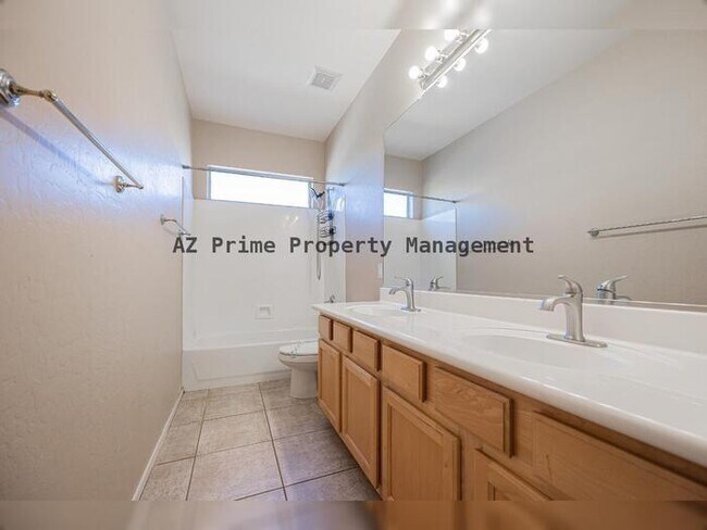 Building Photo - 522 N Kimberlee Way