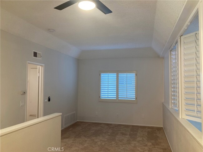 Building Photo - 1168 S Bay Hill Rd
