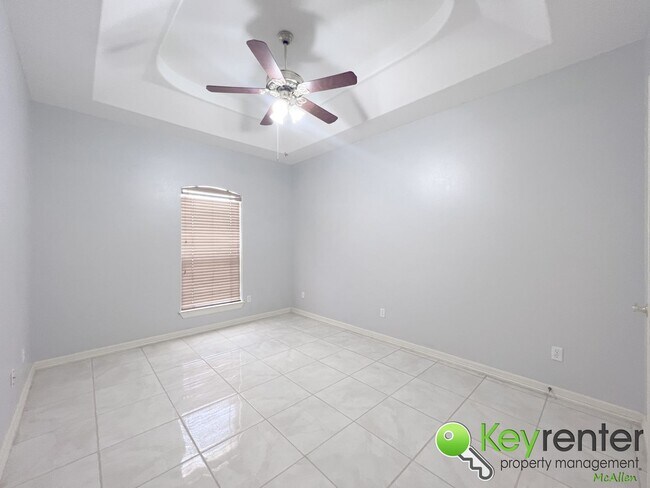 Building Photo - 3Bed/2Bath Gorgeous and move in ready.  (S...