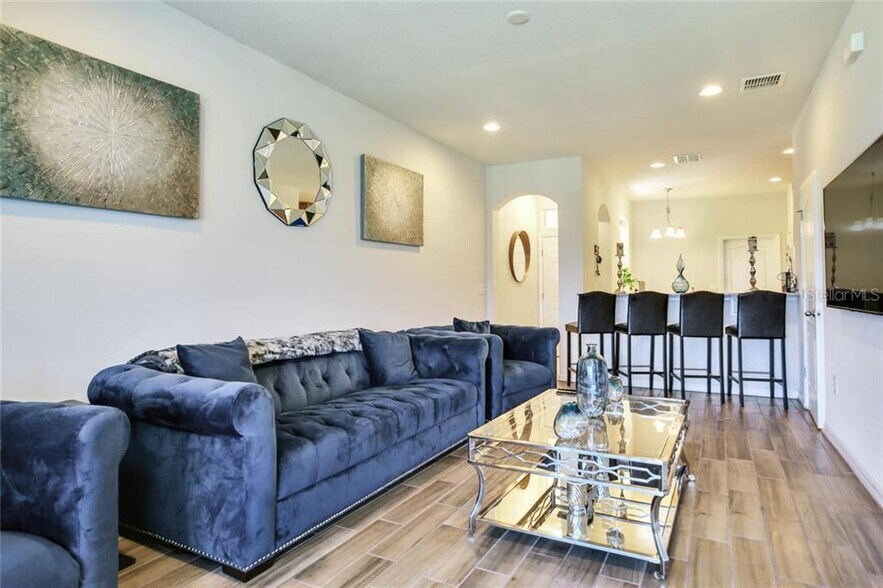 LIVING - 10958 Verawood Dr