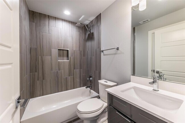 Building Photo - 1417 Kramer Ln