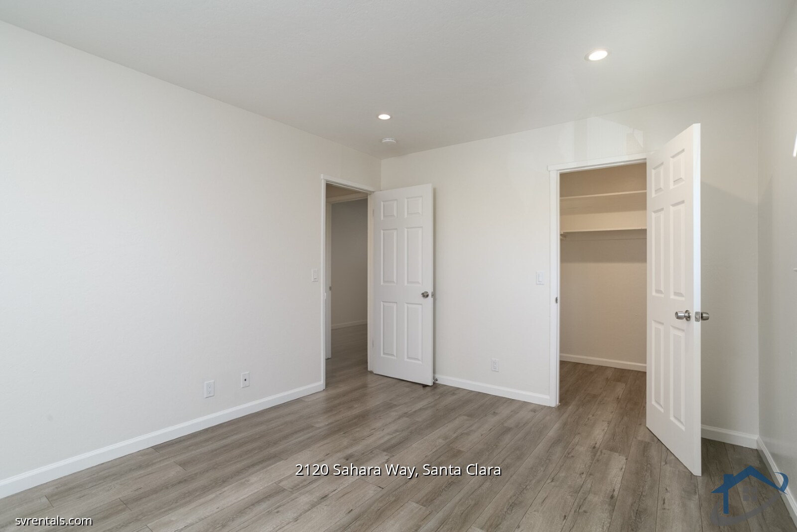 Building Photo - 2120 Sahara Way