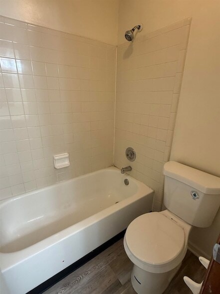 Building Photo - 1873 Larette Dr