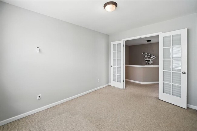 Building Photo - 6030 Ellington Cove