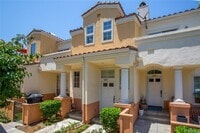 Building Photo - 1002 S Rossano Way