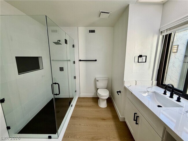 Building Photo - 3073 Conquista Ct