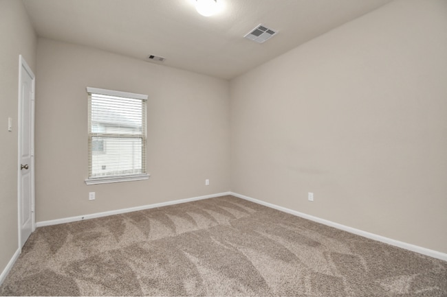 Building Photo - 1539 Giles Dr