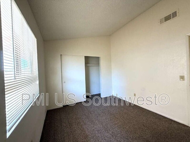 Building Photo - 364 Rio Grande Ct