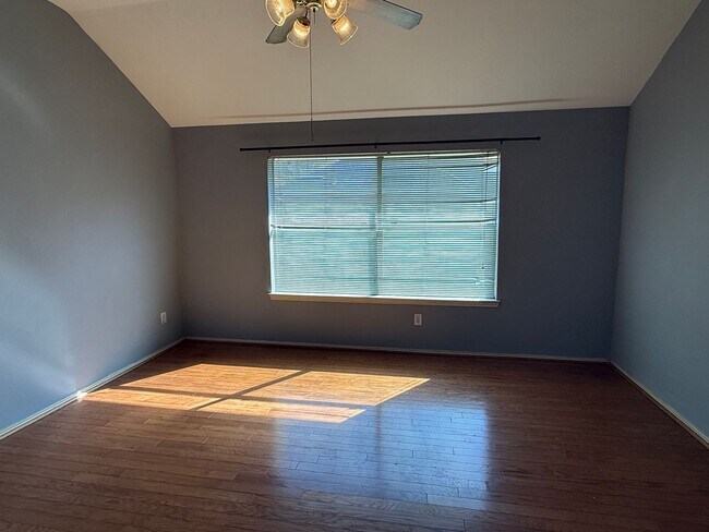 Building Photo - Room to Roam in Atascocita Park!