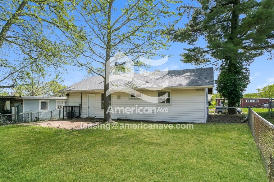 Building Photo - 8433 Engler Ave