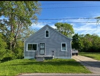 Building Photo - 1404 E Kurtz Ave