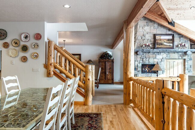 Building Photo - 16 Gallivan Ct