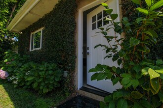 Building Photo - 5440 Ben Ave