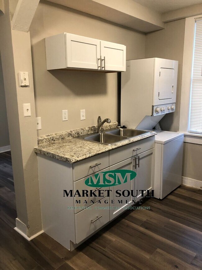 Building Photo - 50 E 412