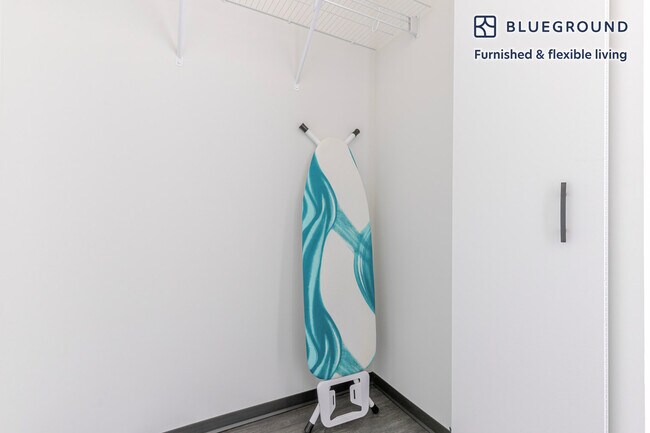 Building Photo - 1454 W Randolph St