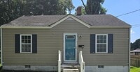 Building Photo - 2 bedroom home in Petersburg