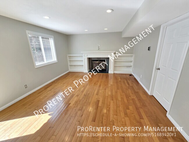 Building Photo - 2208 Kays Creek Dr