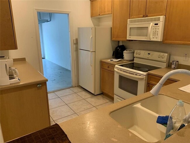 Building Photo - 3121 Capri Isle Way